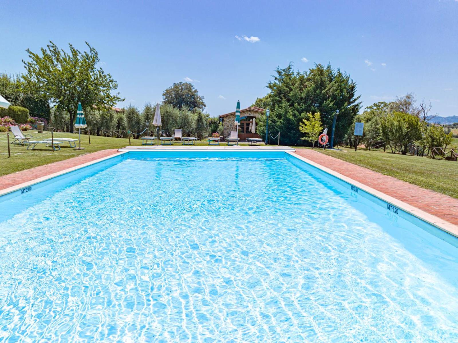 Il Querciolo - Azienda Biologica, Agriturismo E Cantina Marciano della Chiana Екстериор снимка